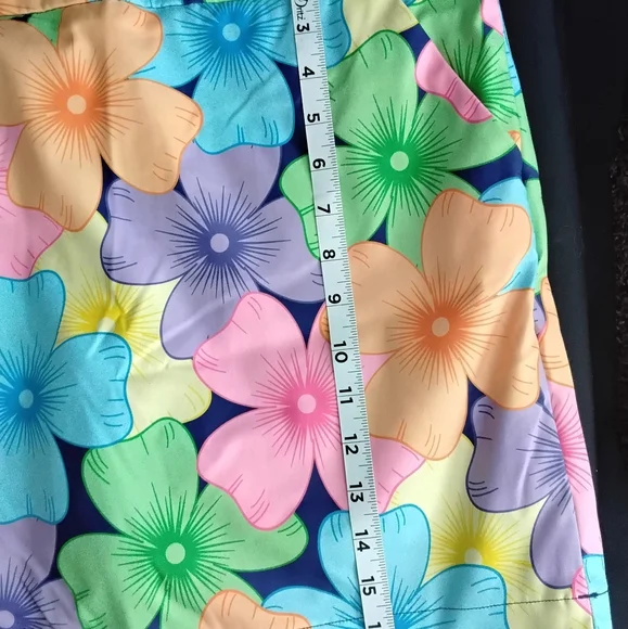 Loud mouth ladies golf skort. - Picture 8 of 8